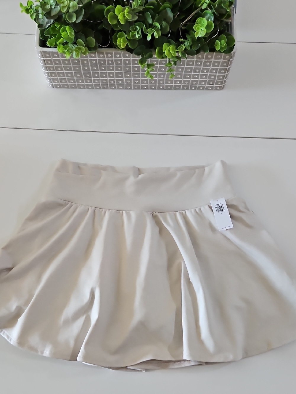 Old Navy Light Beige A-Line Skort